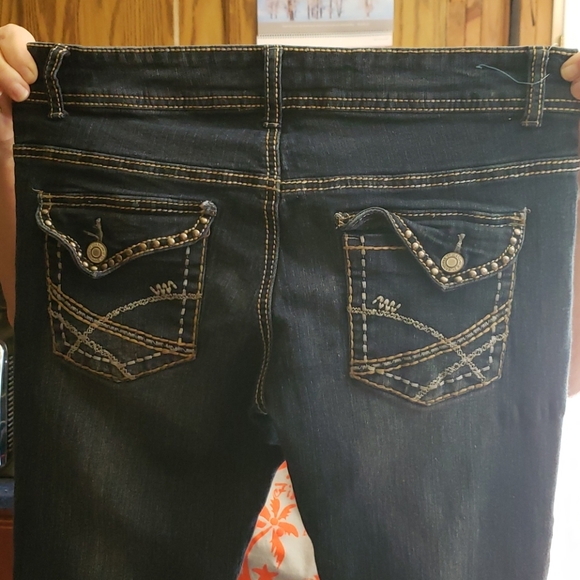Jeans - Picture 2 of 2